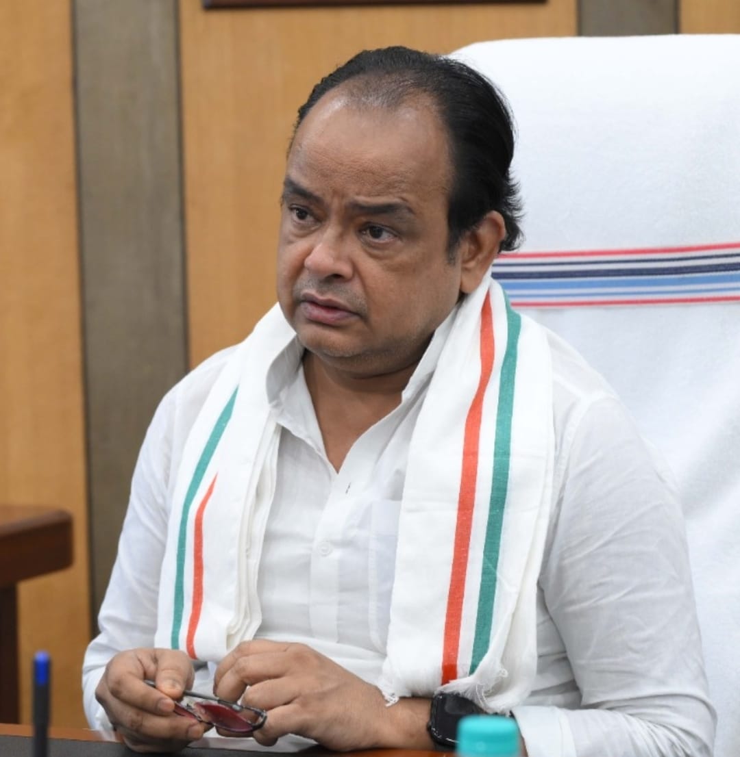 माननीय मंत्री रामदास सोरेन जी की हालत गंभीर जरूर है