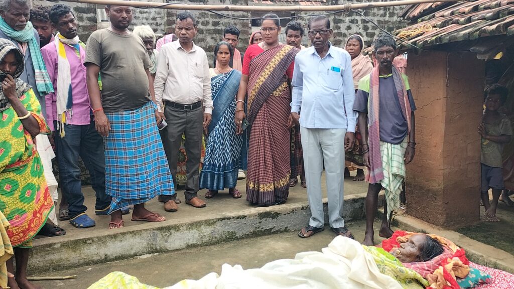 झारखंड के पूर्व मुख्यमंत्री एवं सरायकेला विधायक चंपाई सोरेन के पीए सीटू कोल शुक्रवार को